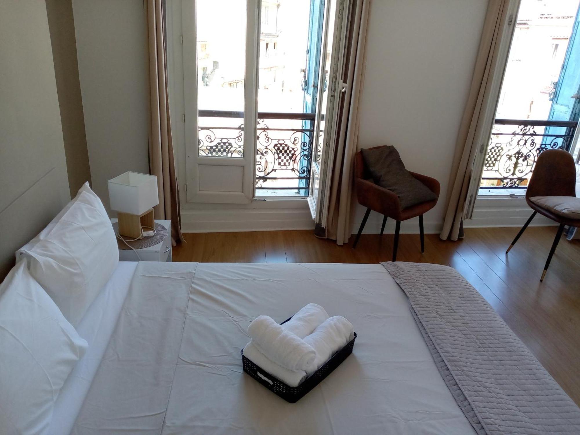 Quartier Le Plus Anime De Marseille "La Plaine Cours Julien "Chambre Avec Salle De Bain Wc Privee Integrees "Dans Appartement Buitenkant foto