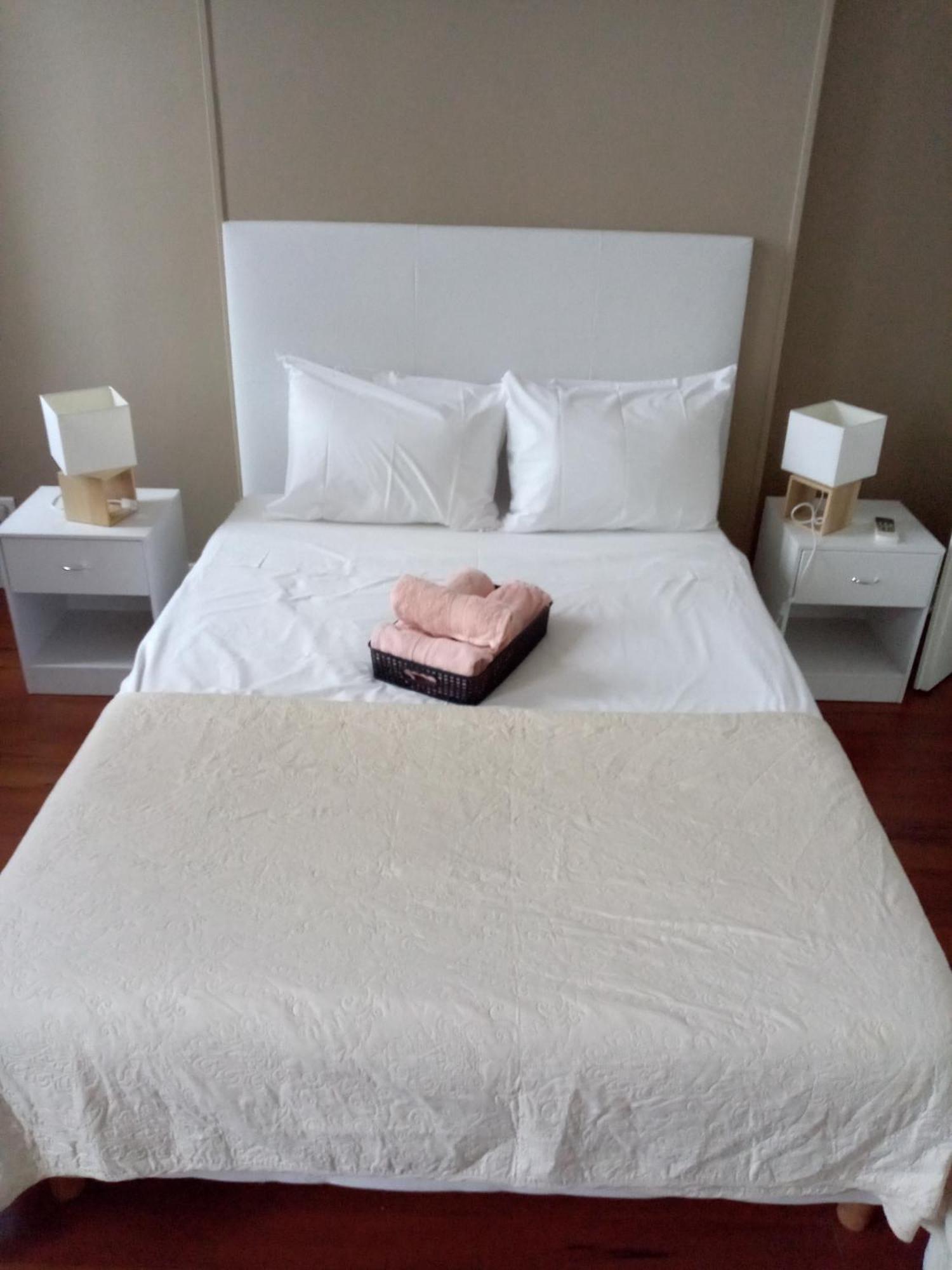 Quartier Le Plus Anime De Marseille "La Plaine Cours Julien "Chambre Avec Salle De Bain Wc Privee Integrees "Dans Appartement Buitenkant foto