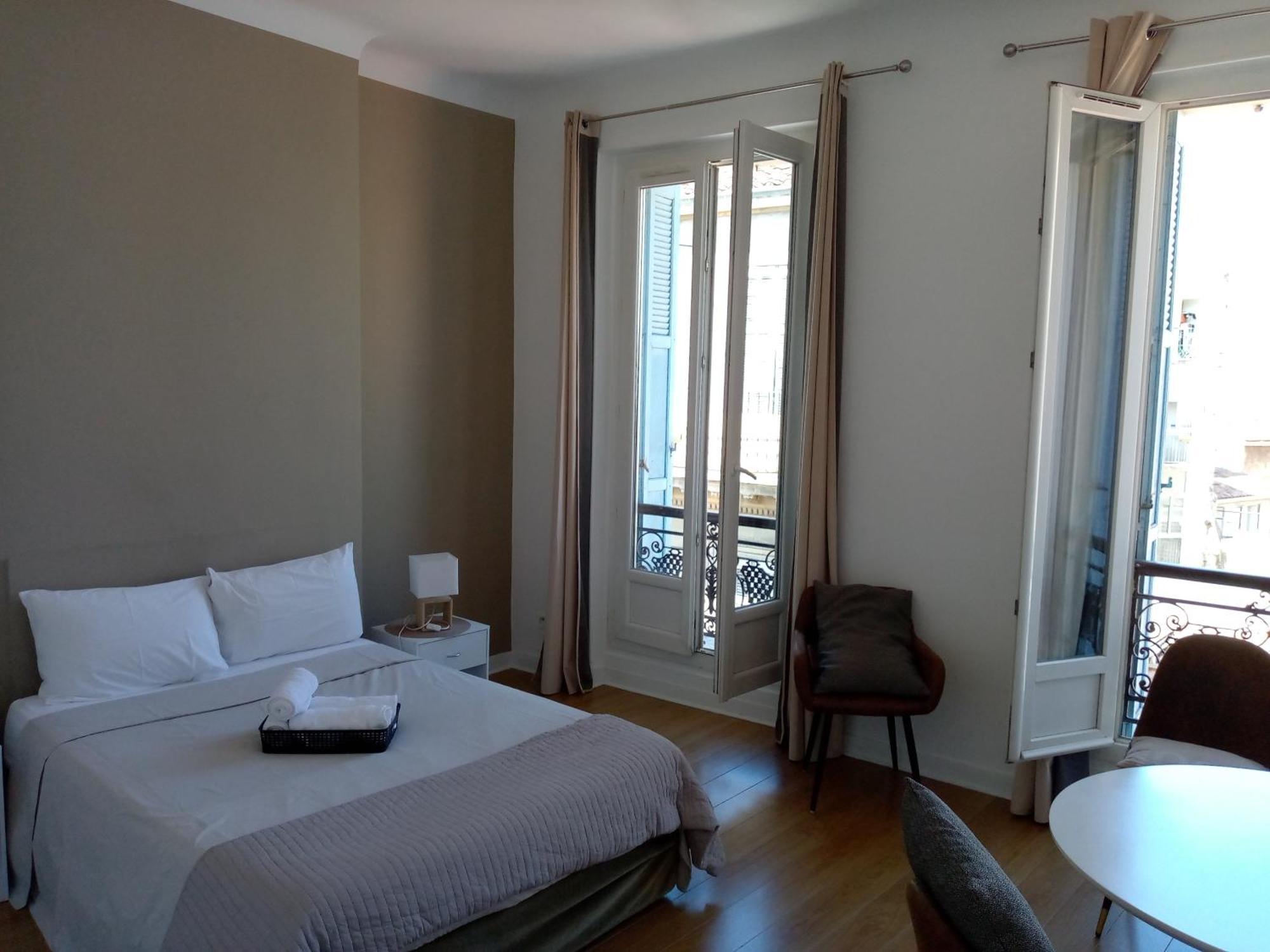 Quartier Le Plus Anime De Marseille "La Plaine Cours Julien "Chambre Avec Salle De Bain Wc Privee Integrees "Dans Appartement Buitenkant foto